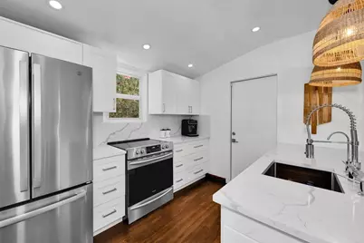 1636 NE 4th Court, Fort Lauderdale, FL 33301 - Photo 6