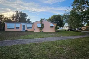 1600 NW 93rd St, Miami, FL 33147 - Photo 14