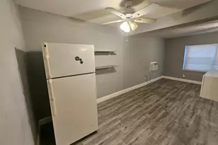 1600 NW 93rd St, Miami, FL 33147 - Photo 12