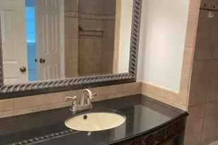 140 NE 19th Ct, Wilton Manors, FL 33305 - Photo 14