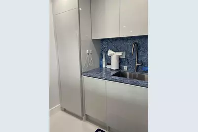 209 N Fort Lauderdale Beach Boulevard #2D, Fort Lauderdale, FL 33304 - Photo 4