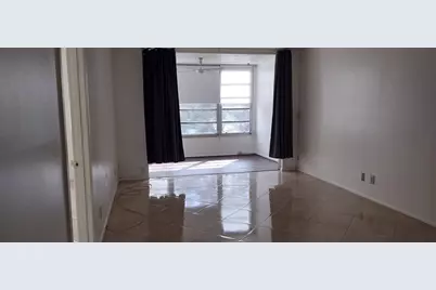 9340 Lagoon Place #302, Davie, FL 33324 - Photo 2