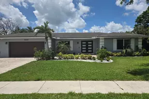 5330 SW 19th St, Plantation, FL 33317 - Photo 1