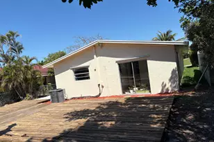 452 W Royal Palm Rd, Boca Raton, FL 33432 - Photo 14