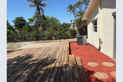 452 W Royal Palm Road, Boca Raton, FL 33432 - Photo 12