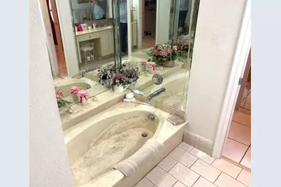 19816 Bobolink Drive, Hialeah, FL 33015 - Photo 18