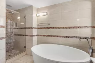 1325 Camellia Cir, Weston, FL 33326 - Photo 24