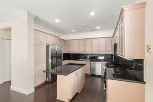 1325 Camellia Cir, Weston, FL 33326 - Photo 12