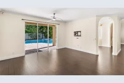 1325 Camellia Circle, Weston, FL 33326 - Photo 12