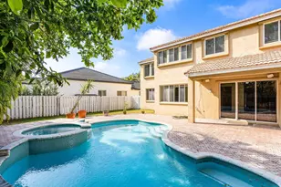 1325 Camellia Cir, Weston, FL 33326 - Photo 30