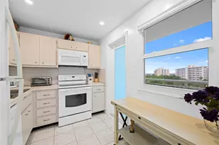 201 N Ocean Blvd, Pompano Beach, FL 33062 - Photo 22