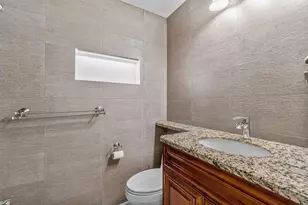 2371 SW 15th St, Deerfield Beach, FL 33442 - Photo 14