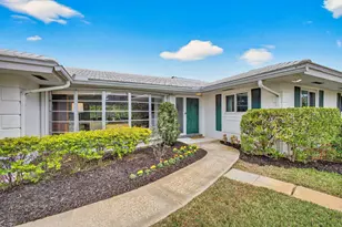 171 Golfview Dr, Jupiter, FL 33469 - Photo 2