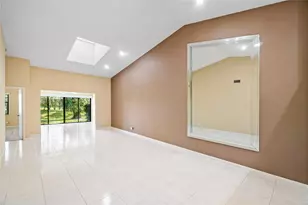 8151 Springlake Dr, Boca Raton, FL 33496 - Photo 6