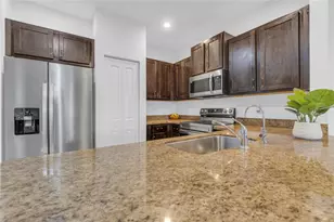 326 NE 47th Pl, Pompano Beach, FL 33064 - Photo 8