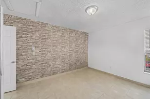 3413 Cocoplum Cir, Margate, FL 33063 - Photo 6