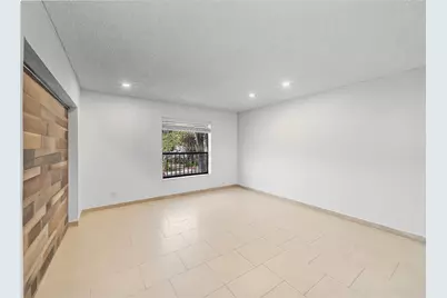 3413 Cocoplum Circle #3407, Margate, FL 33063 - Photo 10