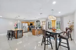 7310 NW 13th Ct, Plantation, FL 33313 - Photo 4