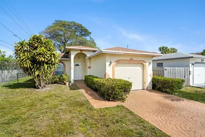 3095 NW 8th Street, Fort Lauderdale, FL 33311 - Photo 2