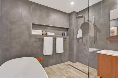 2631 NE 14th Avenue #404, Oakland Park, FL 33334 - Photo 28