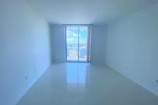 185 SW 7th St, Miami, FL 33130 - Photo 4