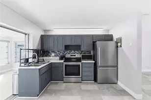 4560 NW 17th Terrace, Tamarac, FL 33309 - Photo 8