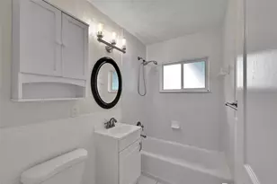 417 NE 10th Ave, Pompano Beach, FL 33060 - Photo 16