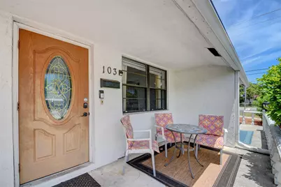 103 SW 10th Avenue, Boynton Beach, FL 33435 - Photo 2