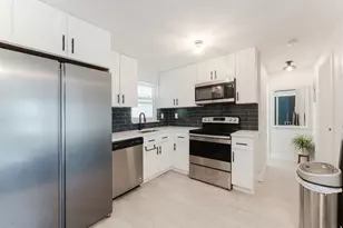 659 NE 32nd St, Oakland Park, FL 33334 - Photo 36