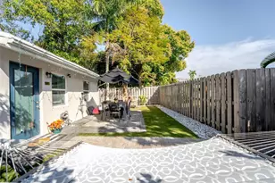 659 NE 32nd St, Oakland Park, FL 33334 - Photo 8