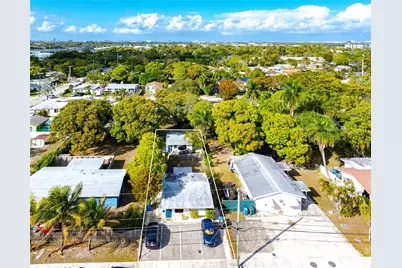 659 NE 32nd Street, Oakland Park, FL 33334 - Photo 6