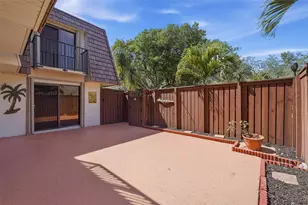 2734 SW 15th St, Deerfield Beach, FL 33442 - Photo 4