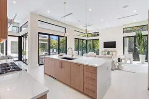 2732 NE 29th Ct, Fort Lauderdale, FL 33306 - Photo 14