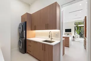 2732 NE 29th Ct, Fort Lauderdale, FL 33306 - Photo 16