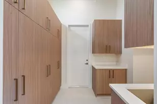 2732 NE 29th Ct, Fort Lauderdale, FL 33306 - Photo 16