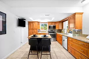 1040 SW 12th Ave, Boca Raton, FL 33486 - Photo 6