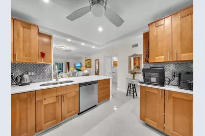 2515 NE 1st Court #314, Boynton Beach, FL 33435 - Photo 4