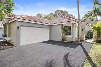 10108 NW 4th Street, Plantation, FL 33324 - Photo 1