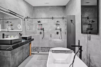 349 Jacaranda Drive, Plantation, FL 33324 - Photo 32