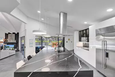 349 Jacaranda Drive, Plantation, FL 33324 - Photo 14