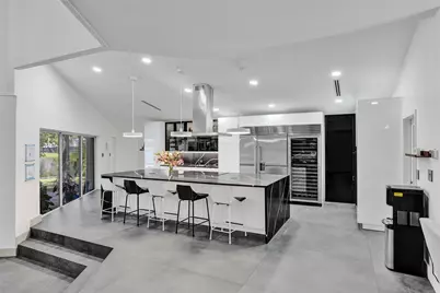 349 Jacaranda Drive, Plantation, FL 33324 - Photo 8