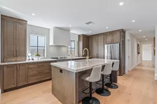 2100 Lake Ave, West Palm Beach, FL 33401 - Photo 2