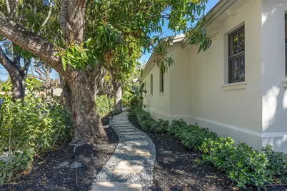 2100 Lake Avenue, West Palm Beach, FL 33401 - Photo 24