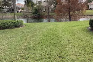 8164 Montserrat Pl, Wellington, FL 33414 - Photo 14