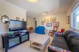 2430 NE 135th St, North Miami, FL 33181 - Photo 8