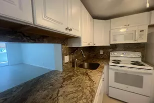 2615 NE 3rd Ct, Boynton Beach, FL 33435 - Photo 4