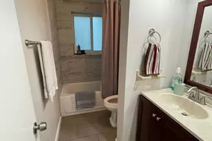 2110 NE 39th St, Fort Lauderdale, FL 33308 - Photo 4