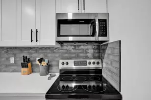 909 SW 16th St, Fort Lauderdale, FL 33315 - Photo 8