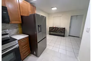 3071 NW 47th Terrace, Lauderdale Lakes, FL 33313 - Photo 4