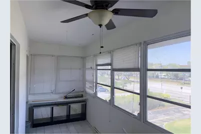 3071 NW 47th Terrace #319, Lauderdale Lakes, FL 33313 - Photo 18